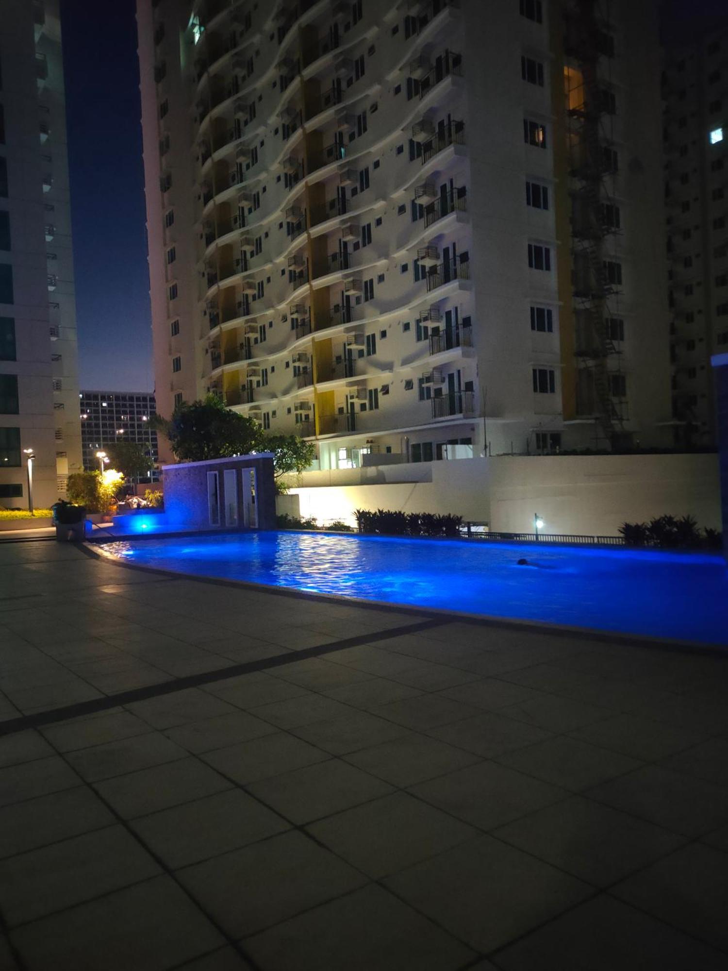 Bay Garden Club And Residences Пасай Экстерьер фото